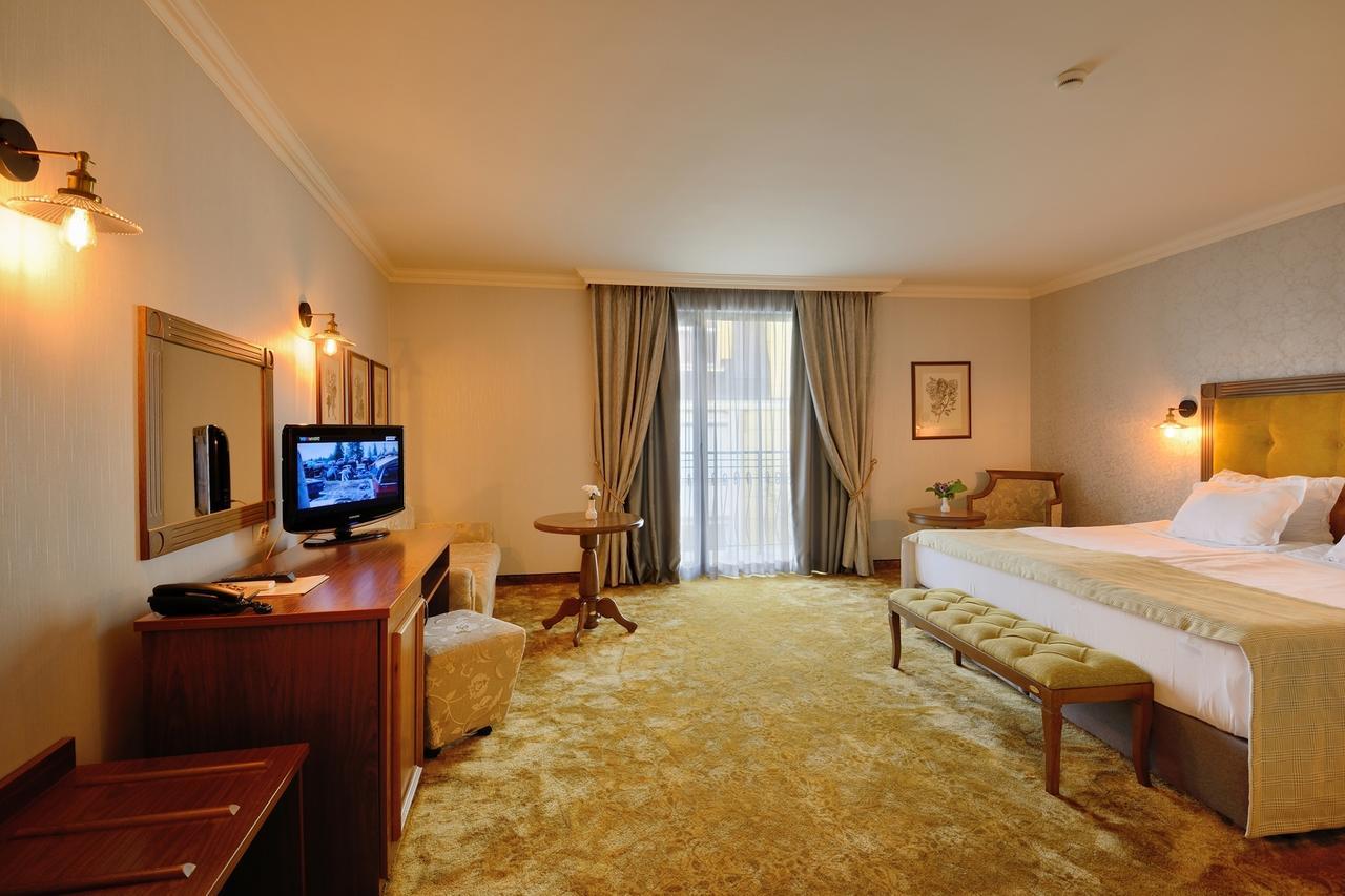 Hotel Club Central ฮิซาเรีย ภายนอก รูปภาพ