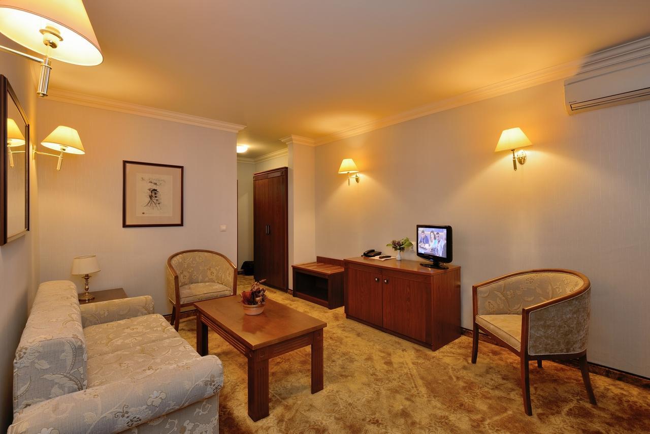 Hotel Club Central ฮิซาเรีย ภายนอก รูปภาพ